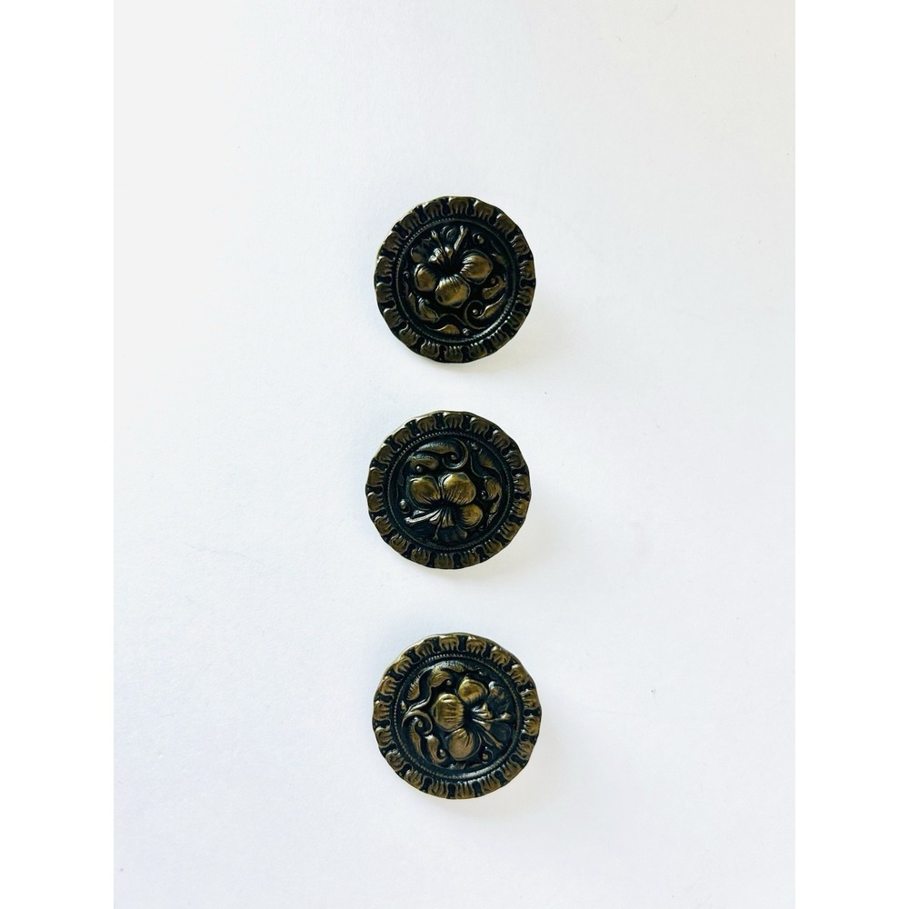 Lot Of‎ 3 Metal Large Flower Buttons Vintage